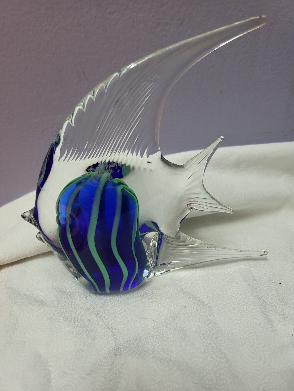 MuranoHandblown 5.5 x 6 Clear Glass Angelfish Figurine with Blue And Green